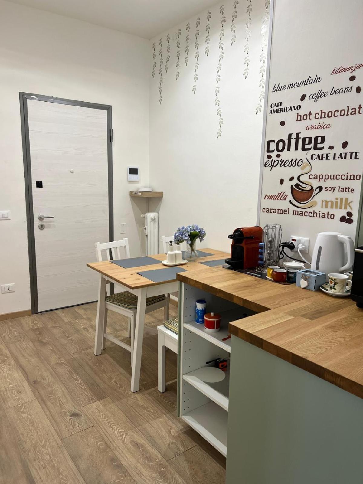 Orchidea Apartment Modena Luaran gambar